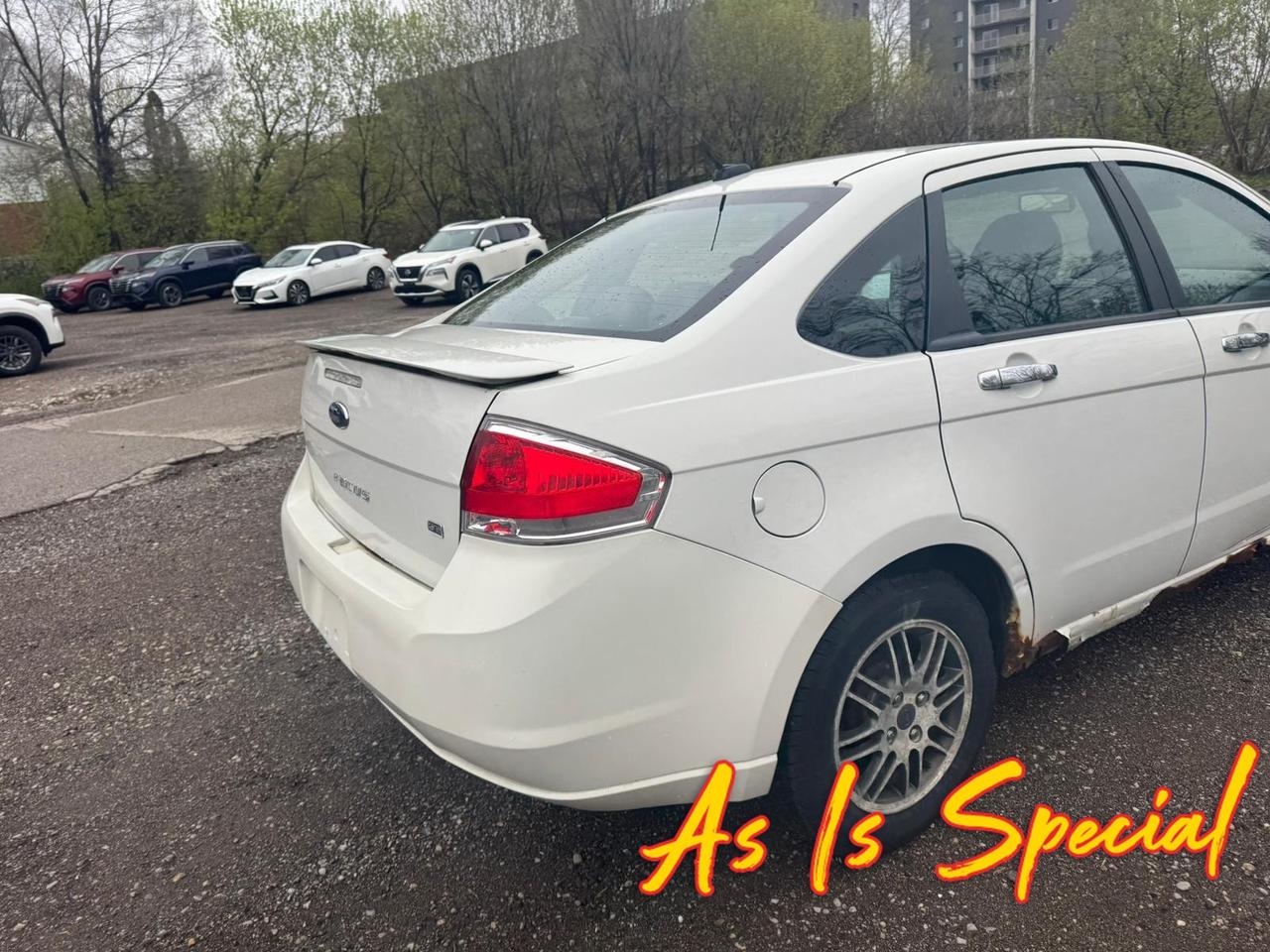 2010 Ford Focus SE 4DR SEDAN Photo