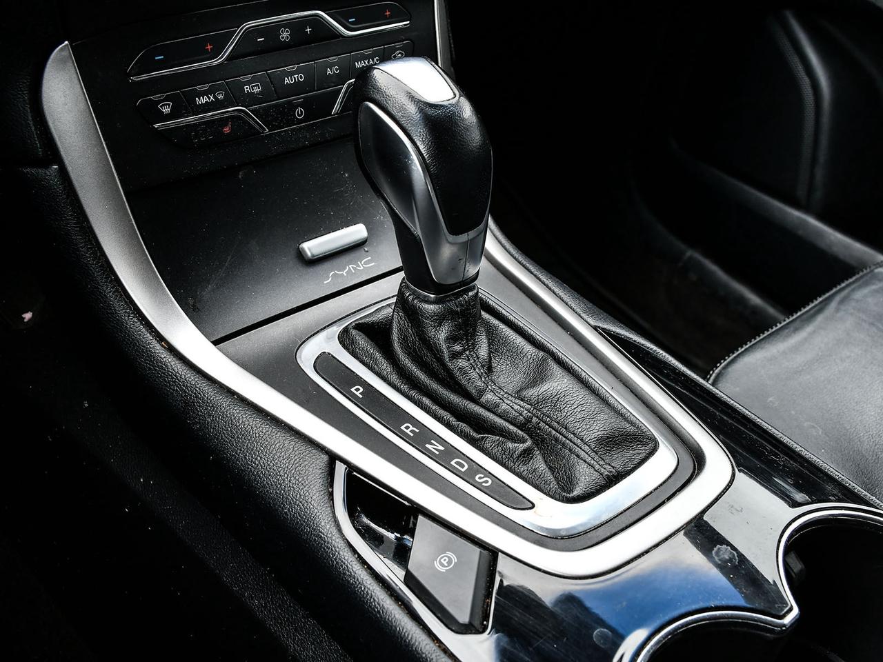 2016 Ford Edge SEL FWD   1OWNER   LOW KM   LEATHER   BT   SUNROOF Photo