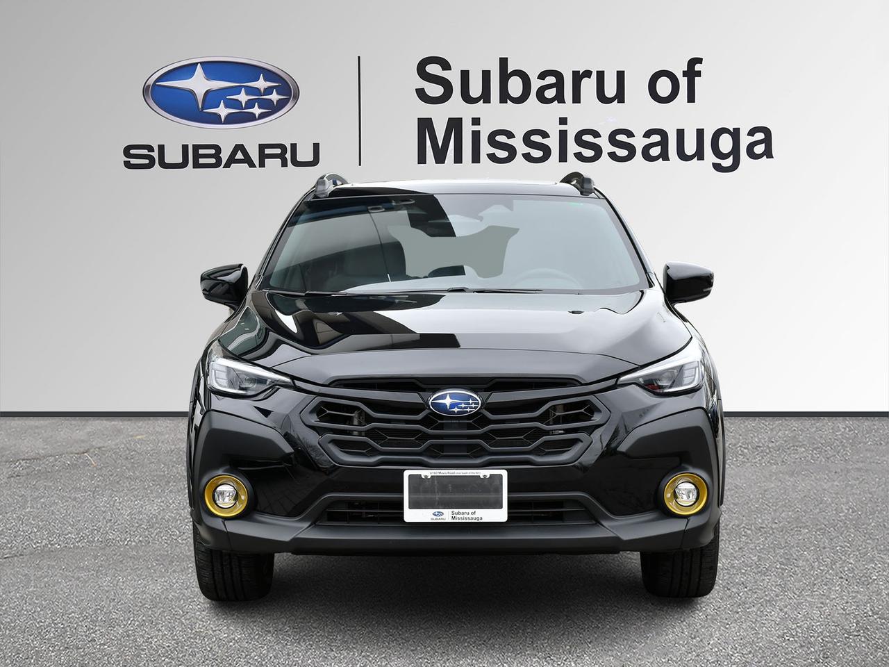 2026 Subaru Crosstrek ONYX  LOW KM   DEMO  CLEAN CARFAX  SUNROOF  AWD Photo2
