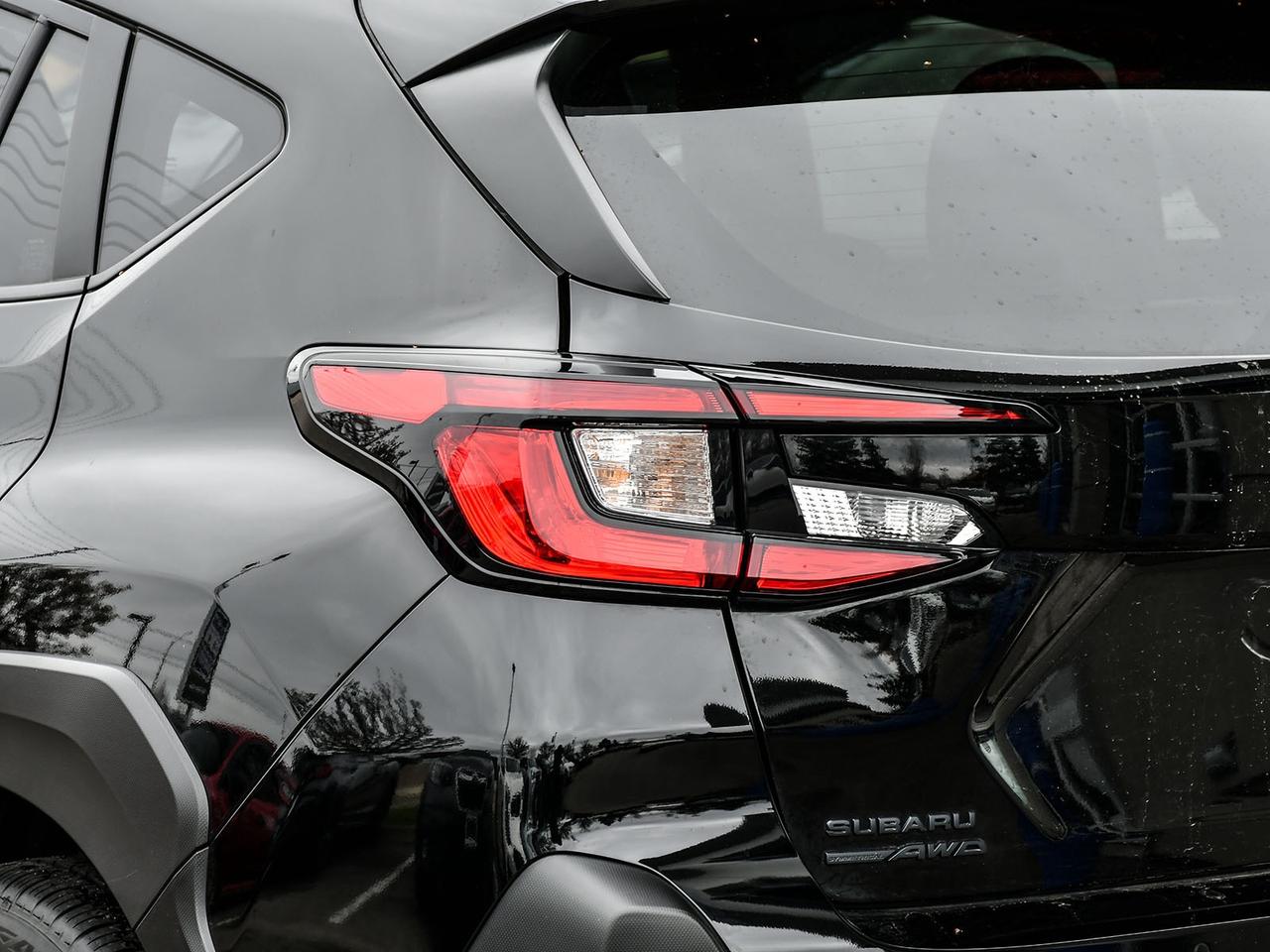 2026 Subaru Crosstrek ONYX  LOW KM   DEMO  CLEAN CARFAX  SUNROOF  AWD Photo