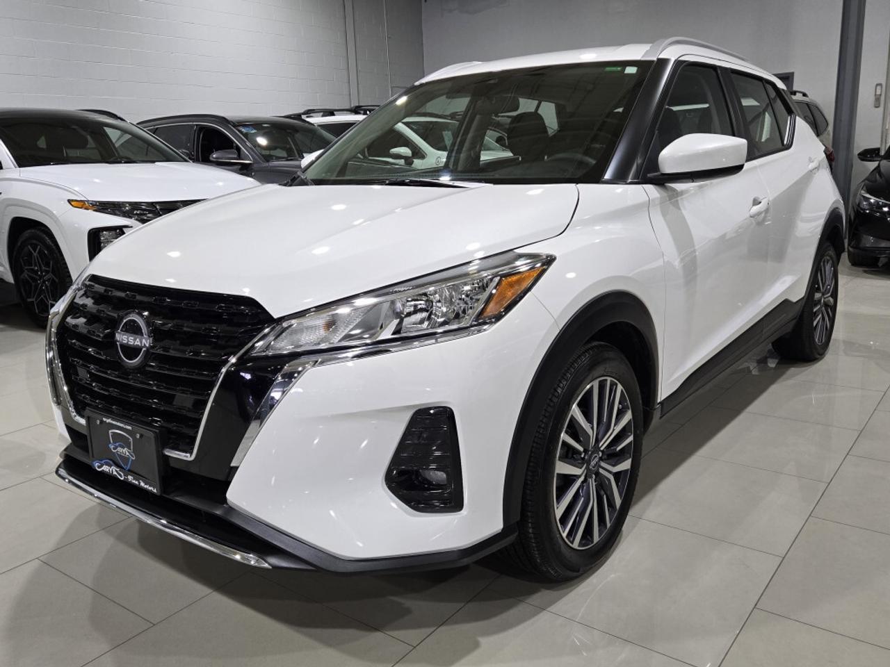 2024 Nissan Kicks SV CVT No Accidents One Owner APPLE CAR-PLAY PARK Photo