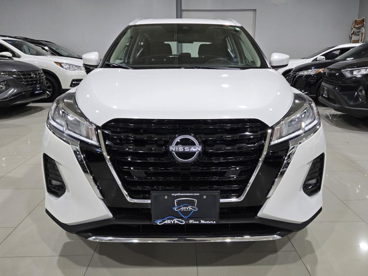 2024 Nissan Kicks SV CVT No Accidents One Owner APPLE CAR-PLAY PARK Photo2