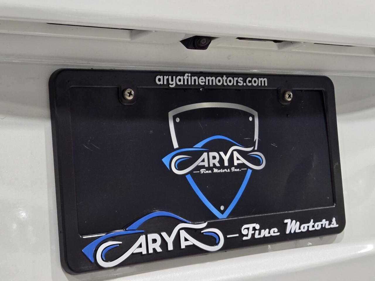 2024 Nissan Kicks SV CVT No Accidents One Owner APPLE CAR-PLAY PARK Photo