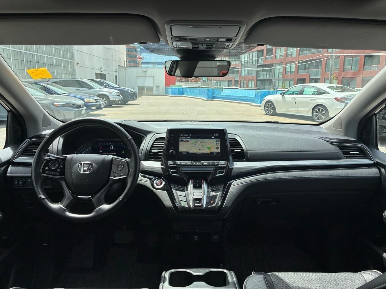 2022 Honda Odyssey Touring Passenger Van Photo