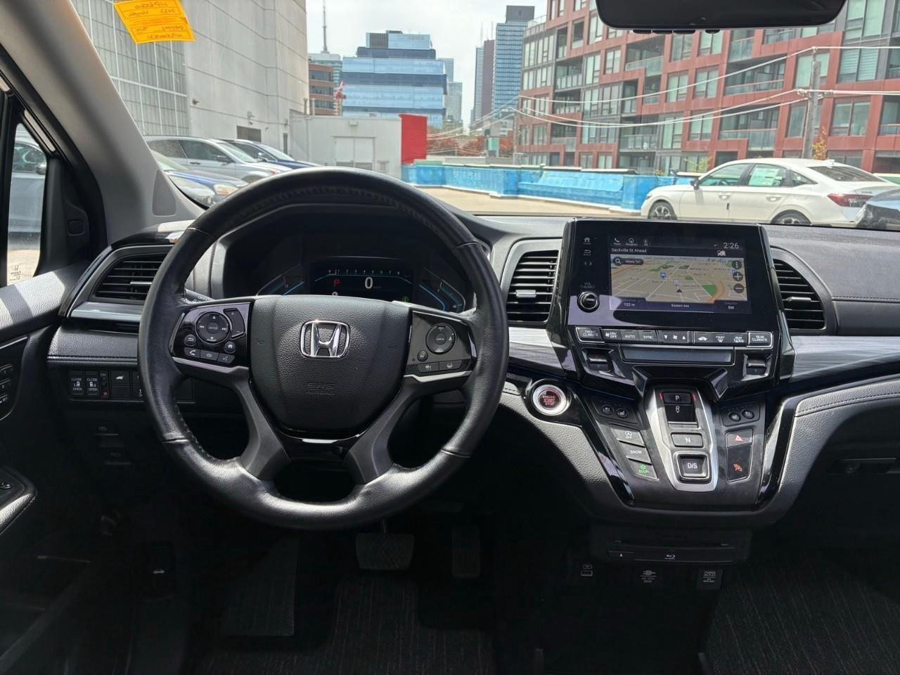 2022 Honda Odyssey Touring Passenger Van Photo