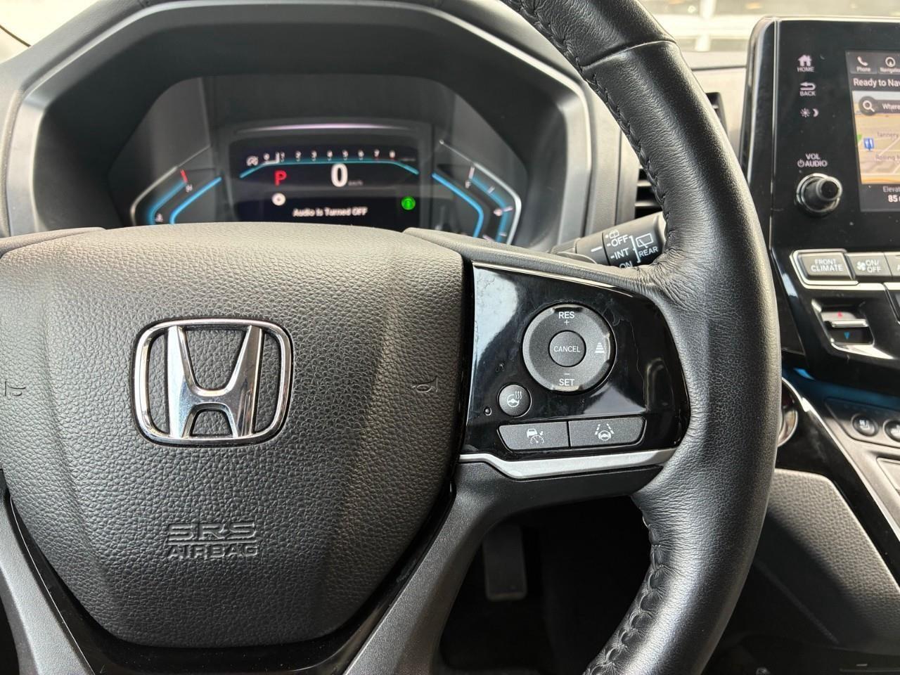 2022 Honda Odyssey Touring Passenger Van Photo