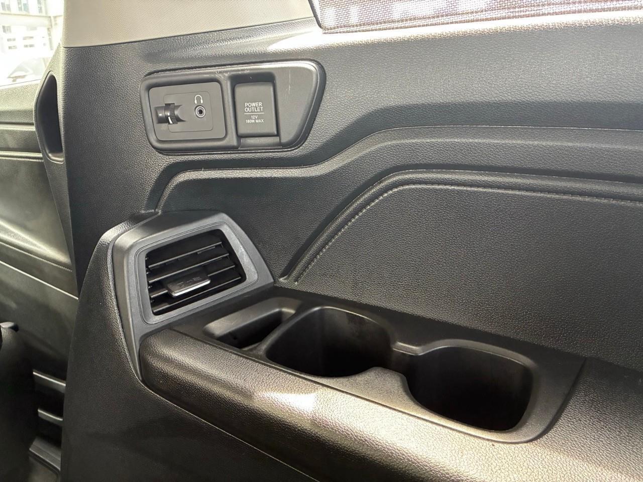 2022 Honda Odyssey Touring Passenger Van Photo