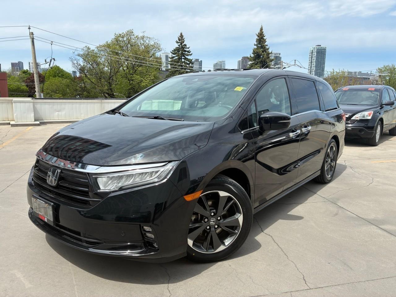 2022 Honda Odyssey Touring Passenger Van Photo