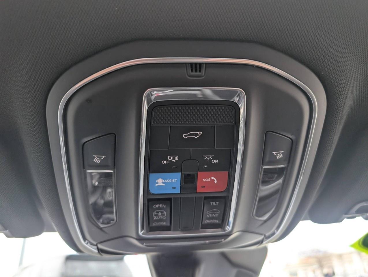 2024 Jeep Grand Cherokee ALTITUDE 4X4 Photo