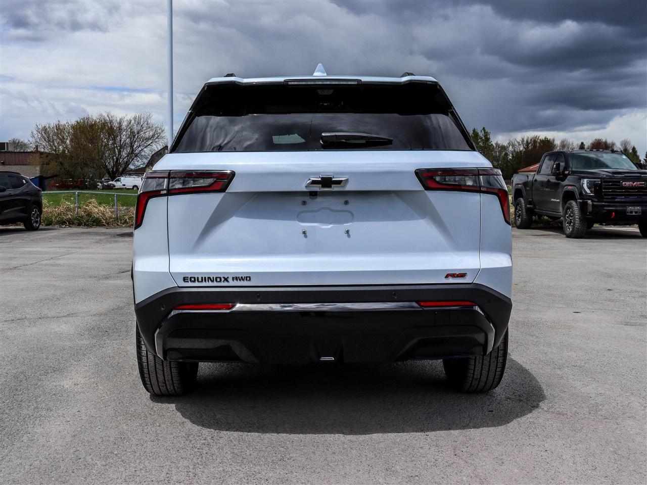 2026 Chevrolet Equinox AWD RS Photo3