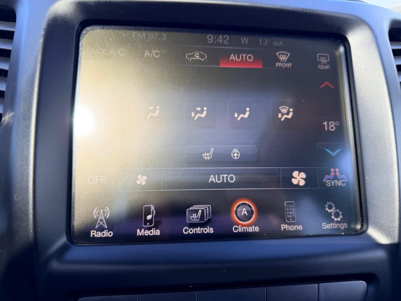 2015 Jeep Cherokee 4WD 4dr North Photo
