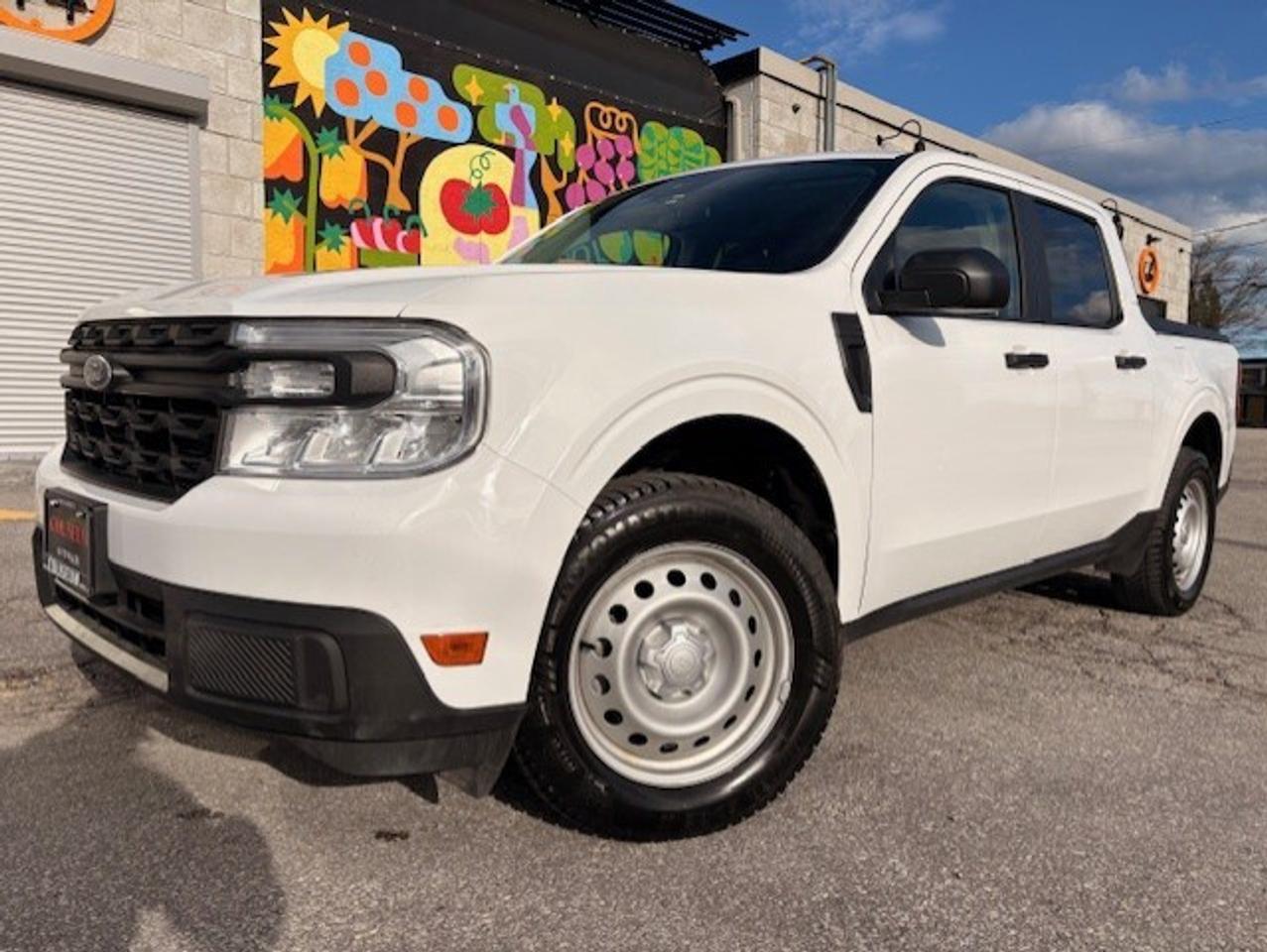 2024 Ford Maverick XL AWD SuperCrew ONLY 33KM-1 OWNER-FACTORY WARR!! Photo1