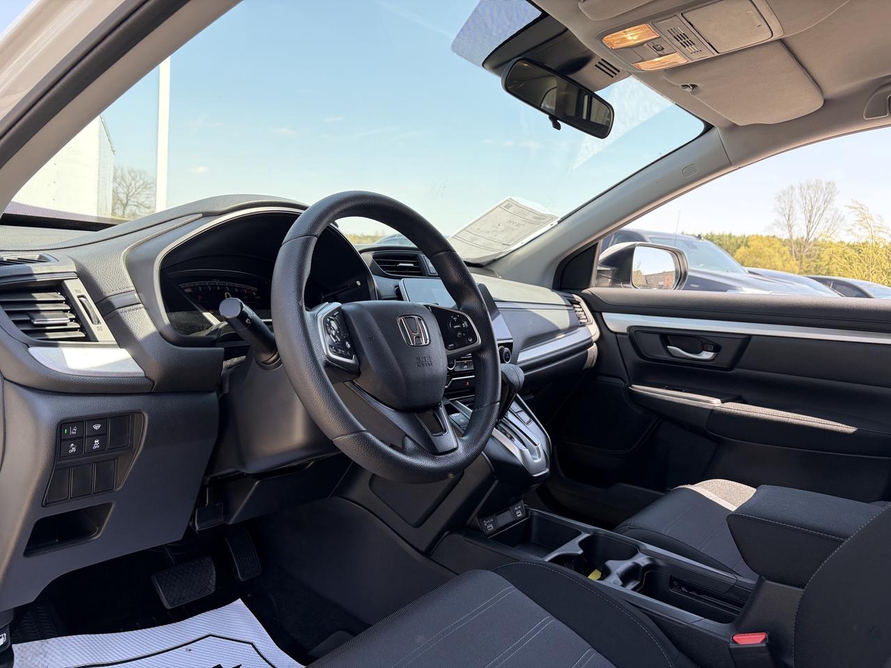 2022 Honda CR-V LX FWD   Heated Seats   CarPlay   Android Auto Photo