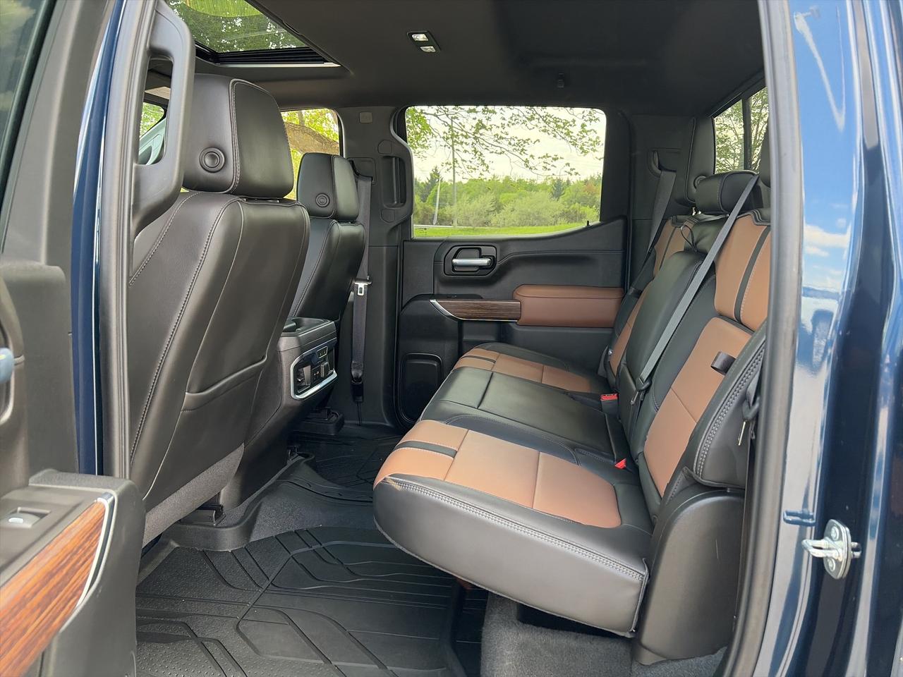 2021 Chevrolet Silverado 1500 High Country 4x4  Nav. Sunroof Heated/Cooled Seats Photo