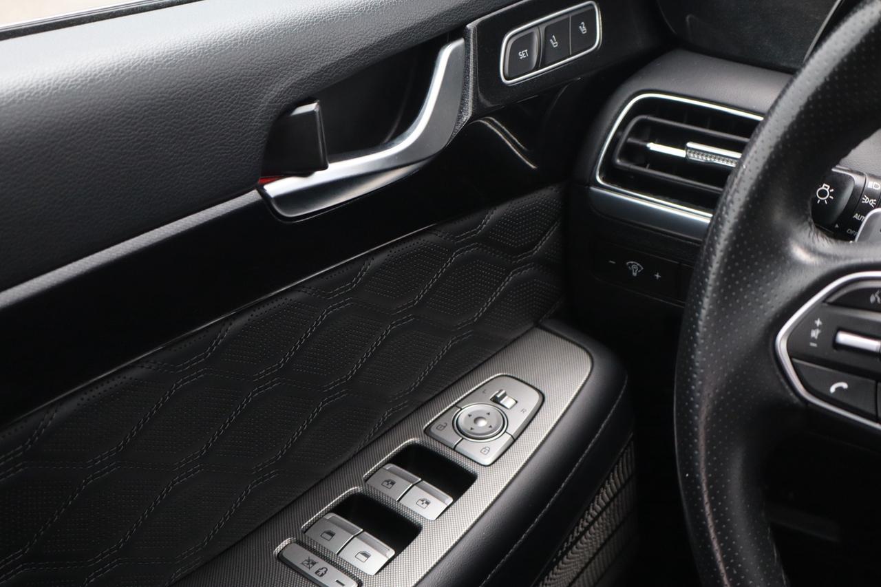 2020 Hyundai PALISADE Ultimate AWD 7 Passenger Photo