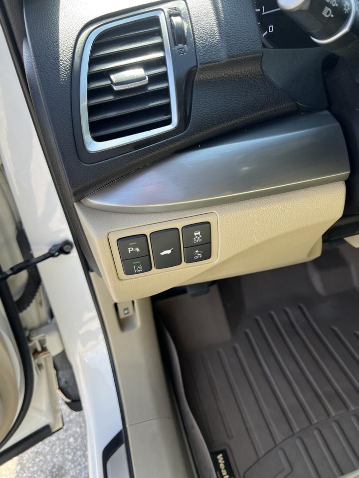 2017 Acura RDX ELITE PKG AWD NAVI BACKUP CAMERA LEATHER SUNROOF Photo