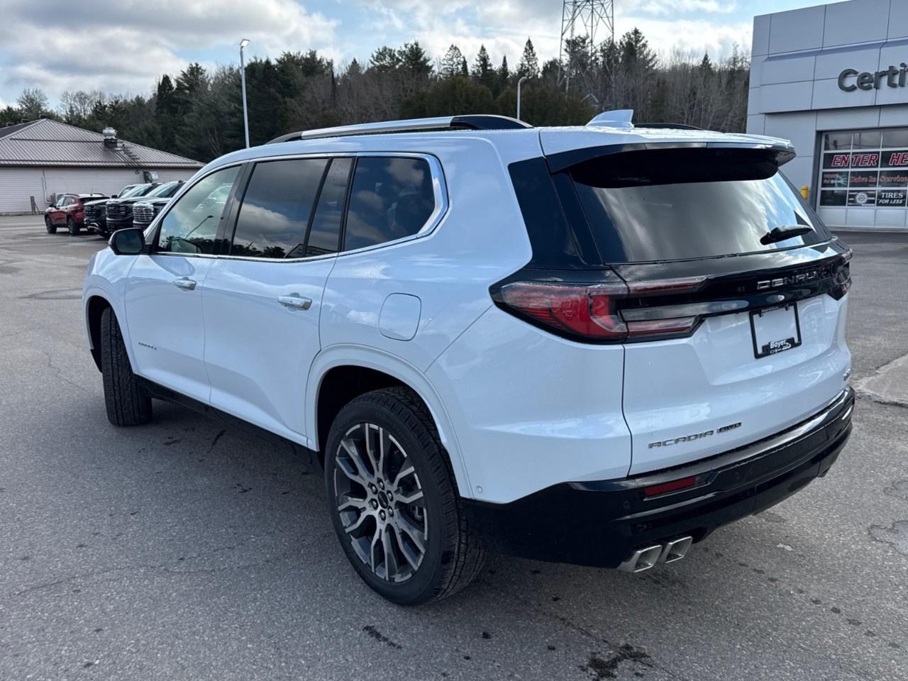 2026 GMC Acadia AWD Denali Ultimate Photo
