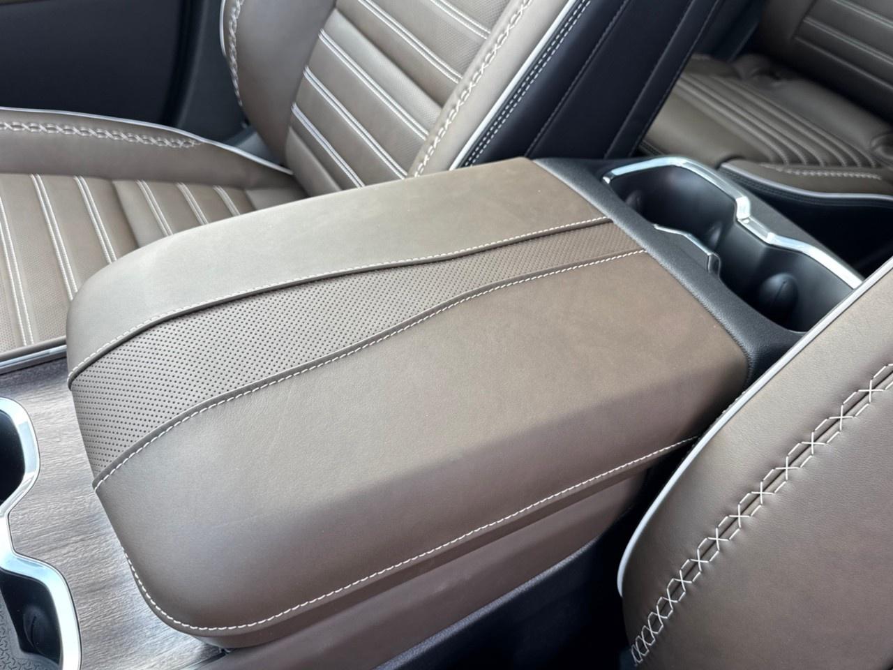 2026 GMC Acadia AWD Denali Ultimate Photo