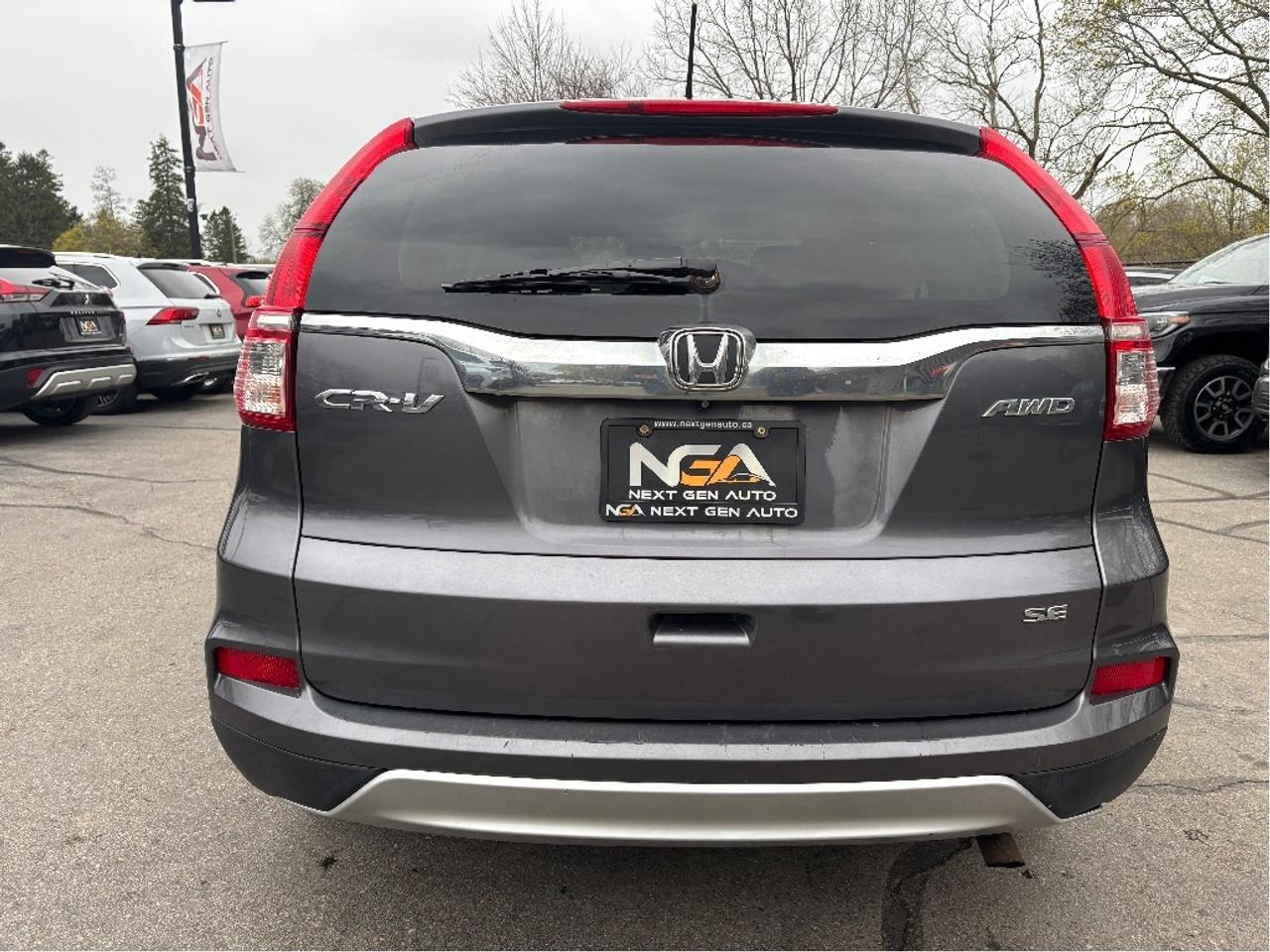 2016 Honda CR-V SE AWD BACKUP CAM HEATED SEATS NO ADMIN FEES Photo