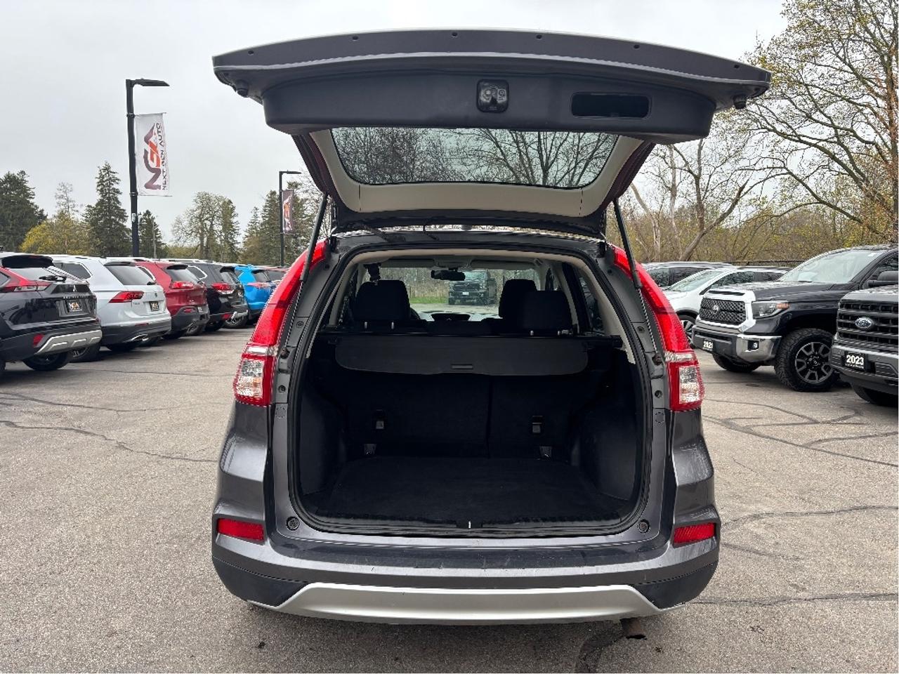 2016 Honda CR-V SE AWD BACKUP CAM HEATED SEATS NO ADMIN FEES Photo