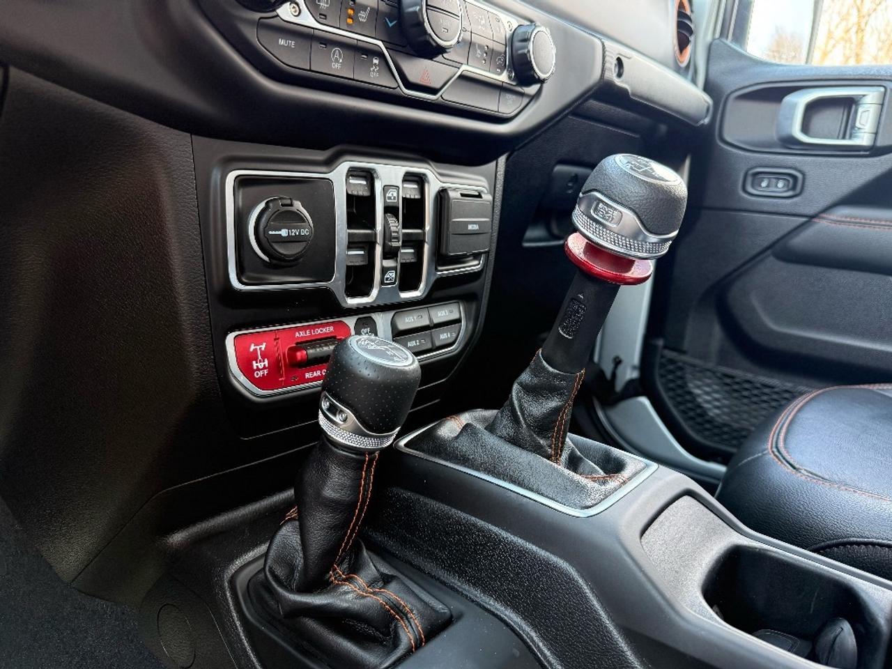 2023 Jeep Gladiator Mojave Photo