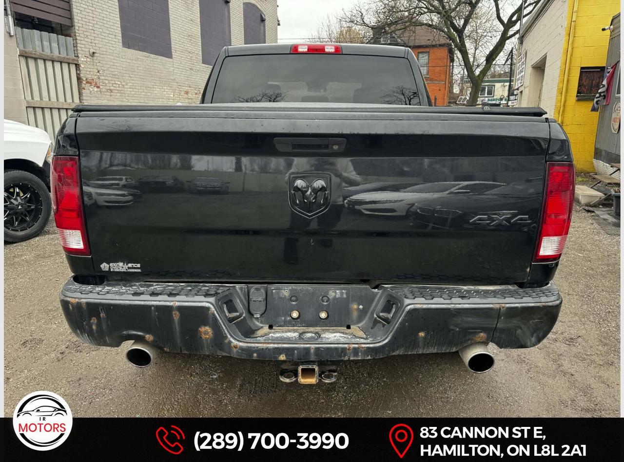 2017 RAM 1500 Express 4x4 Crew Cab - HEMI - No Accidents Tradesman Photo3