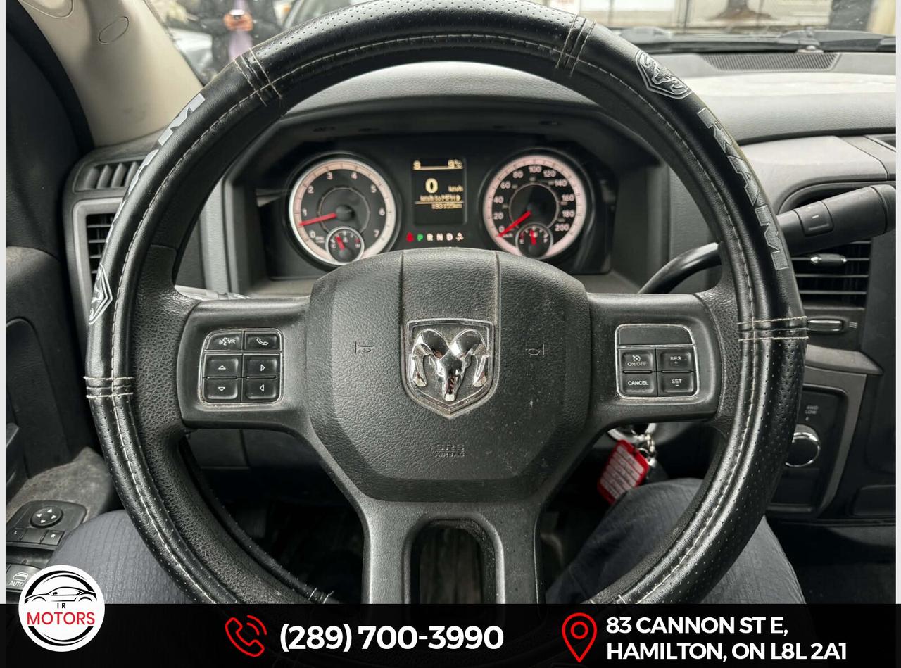 2017 RAM 1500 Express 4x4 Crew Cab - HEMI - No Accidents Tradesman Photo