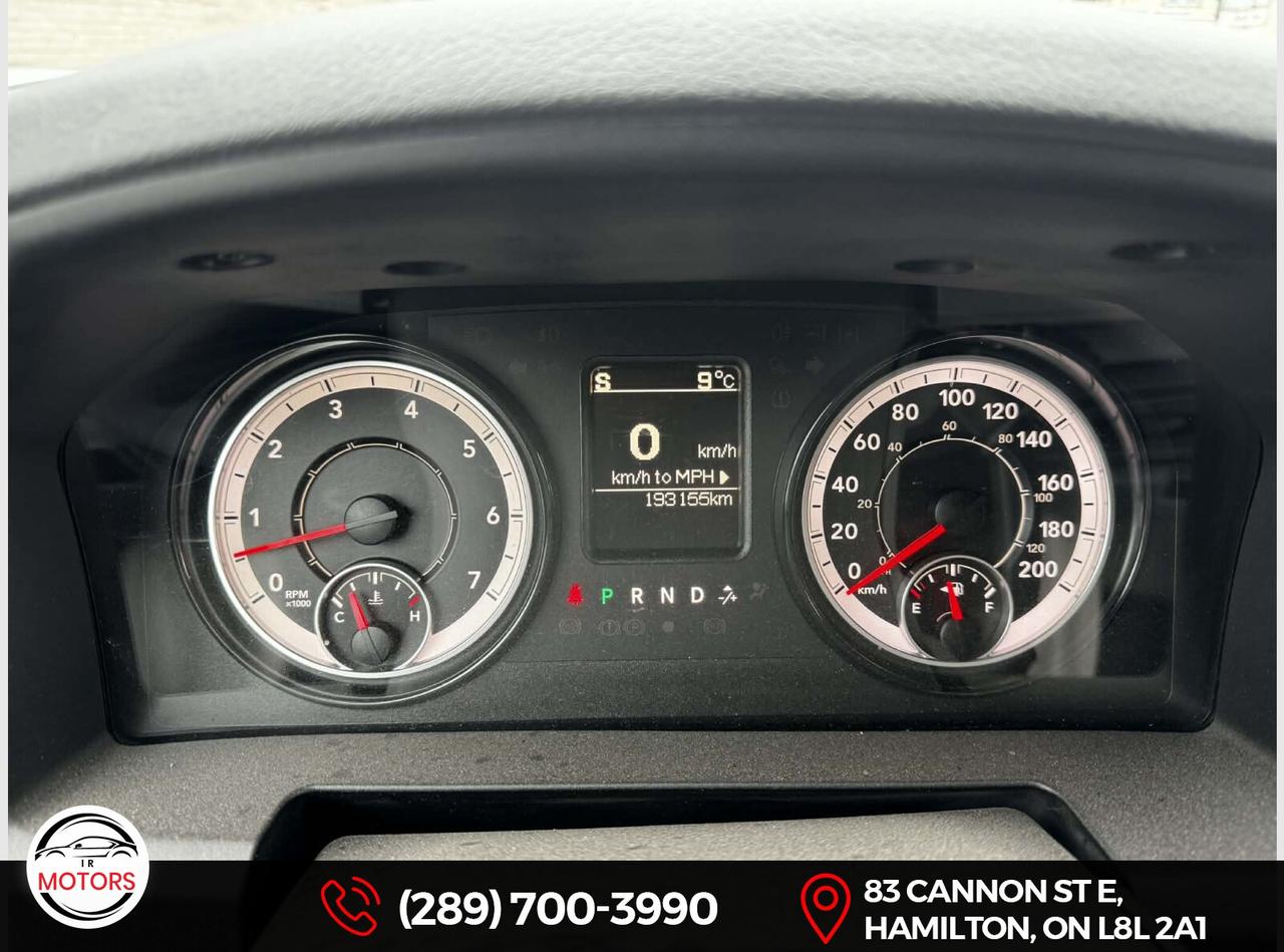 2017 RAM 1500 Express 4x4 Crew Cab - HEMI - No Accidents Tradesman Photo