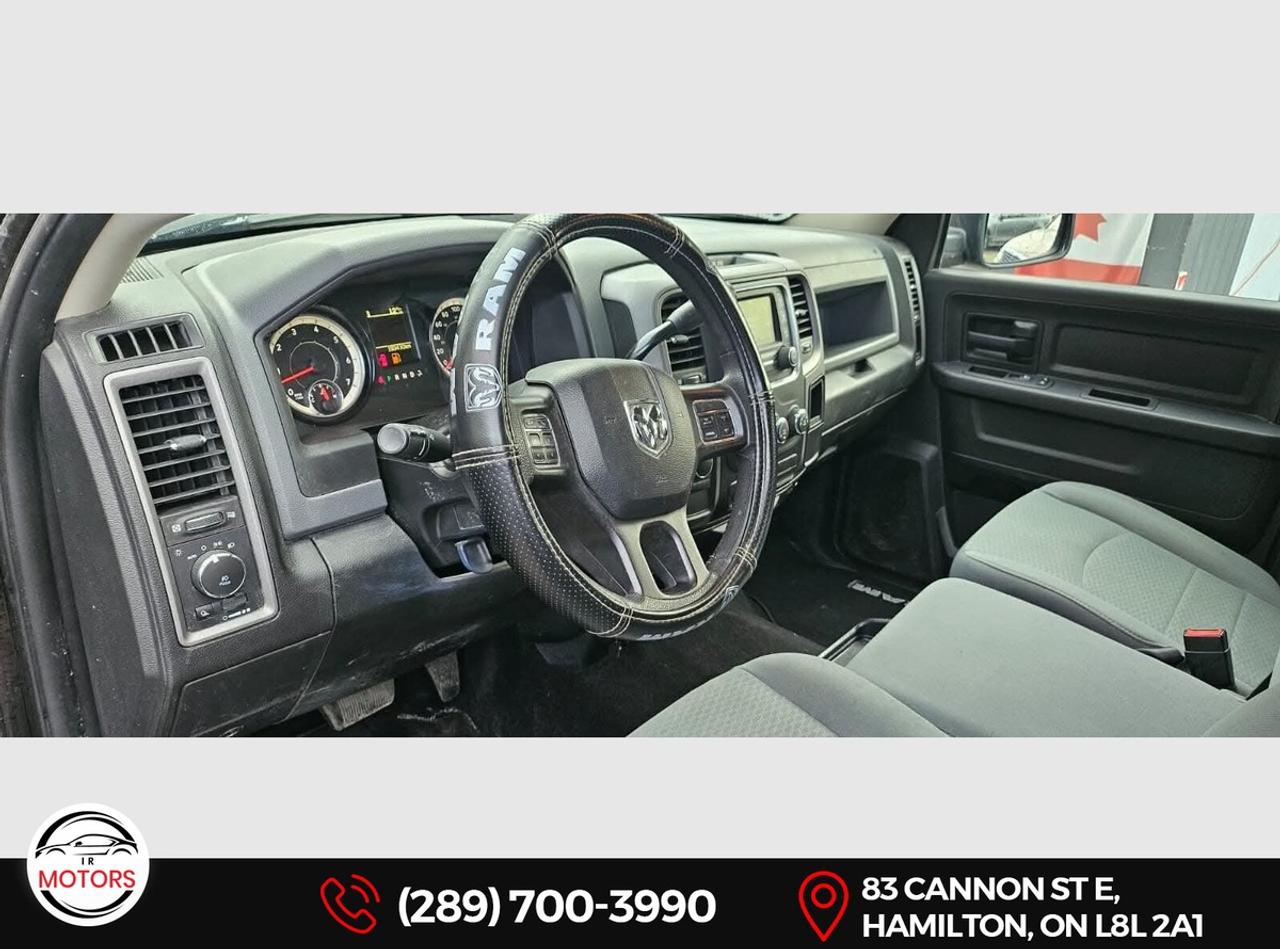 2017 RAM 1500 Express 4x4 Crew Cab - HEMI - No Accidents -  Photo