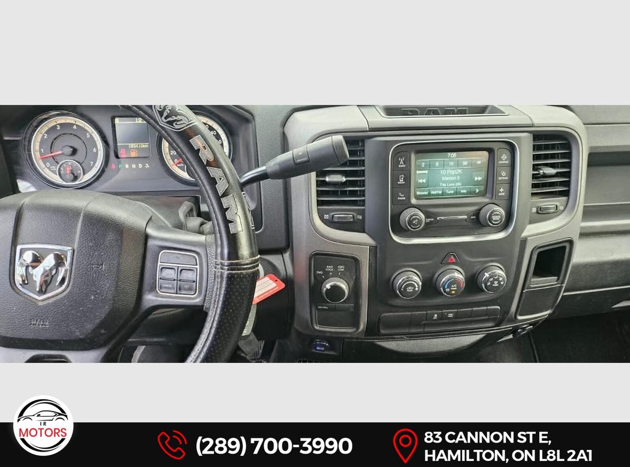 2017 RAM 1500 Express 4x4 Crew Cab - HEMI - No Accidents -  Photo