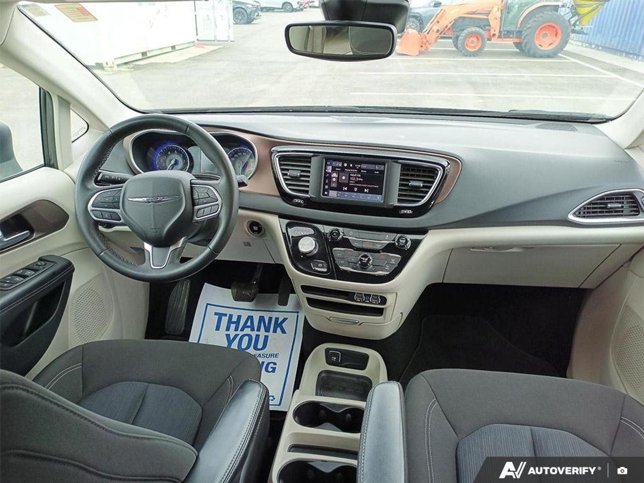 2023 Chrysler Grand Caravan SXT Front-Wheel Drive Passenger Van Photo