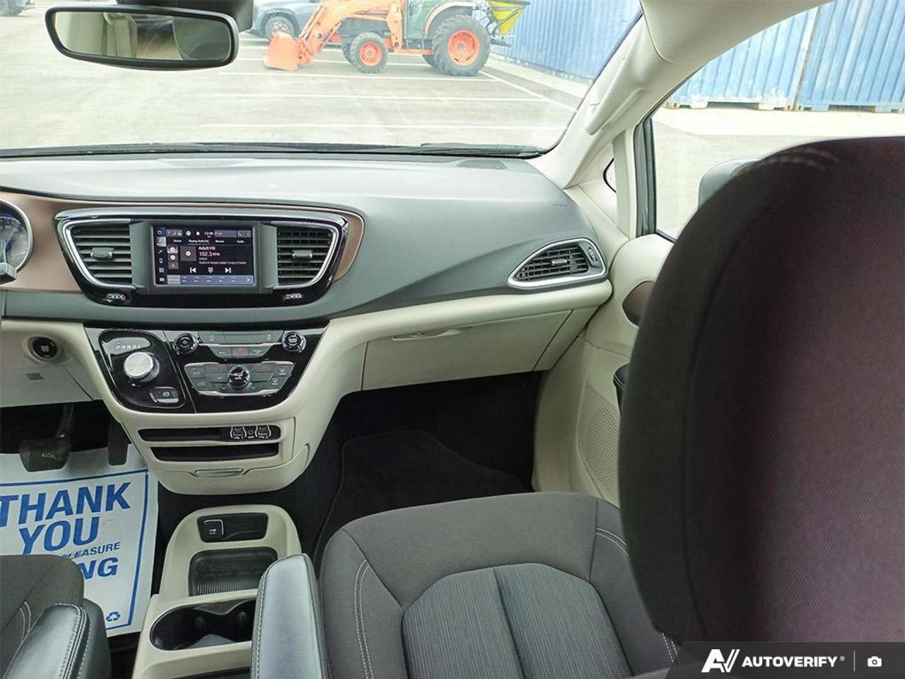 2023 Chrysler Grand Caravan SXT Front-Wheel Drive Passenger Van Photo