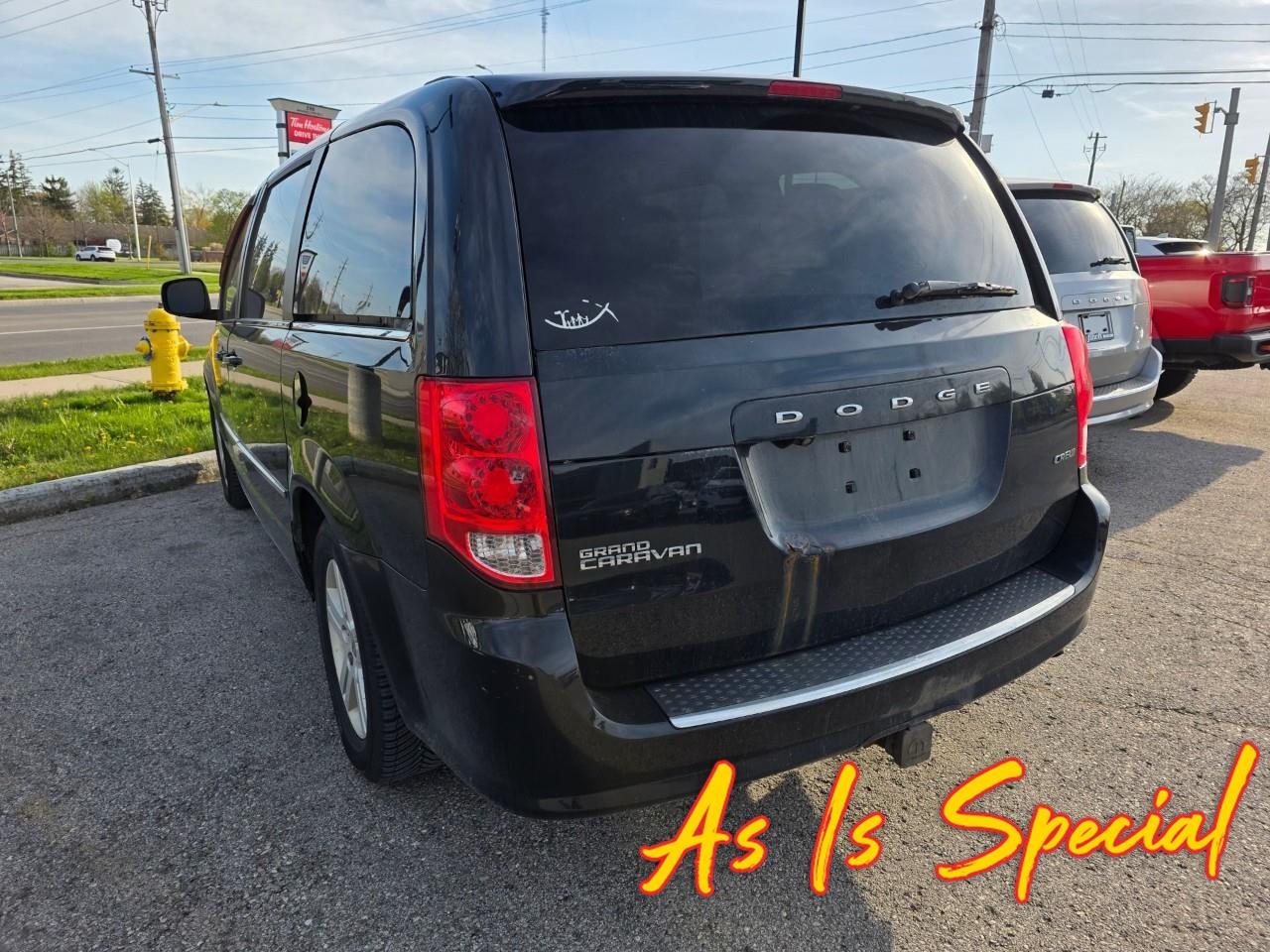 2013 Dodge Grand Caravan Crew Passenger Van Photo2
