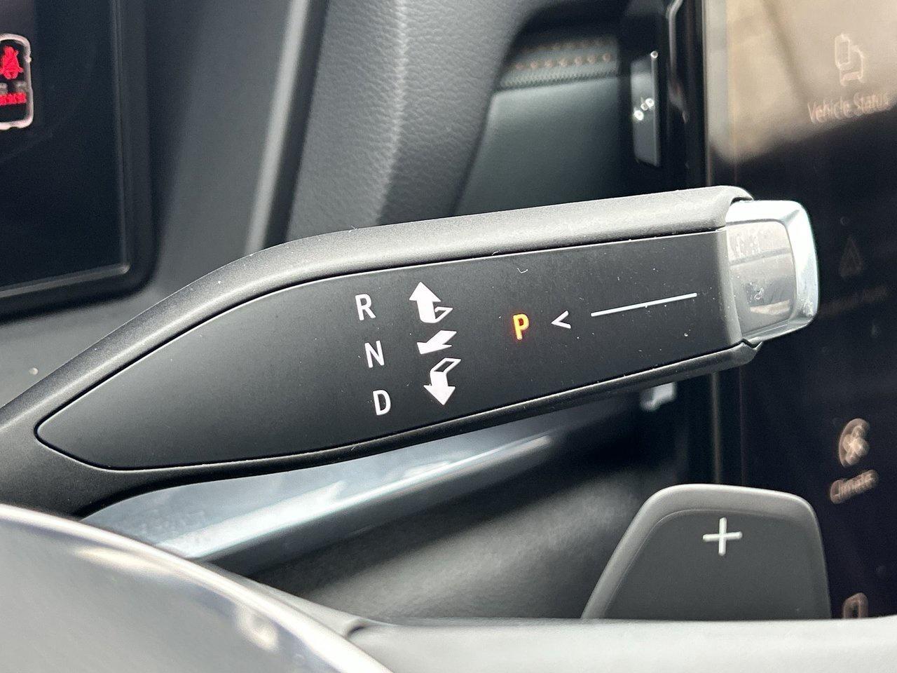 2026 GMC Terrain AT4 Low KMs Panoramic Sunroof Adaptive Cruise Blin Photo
