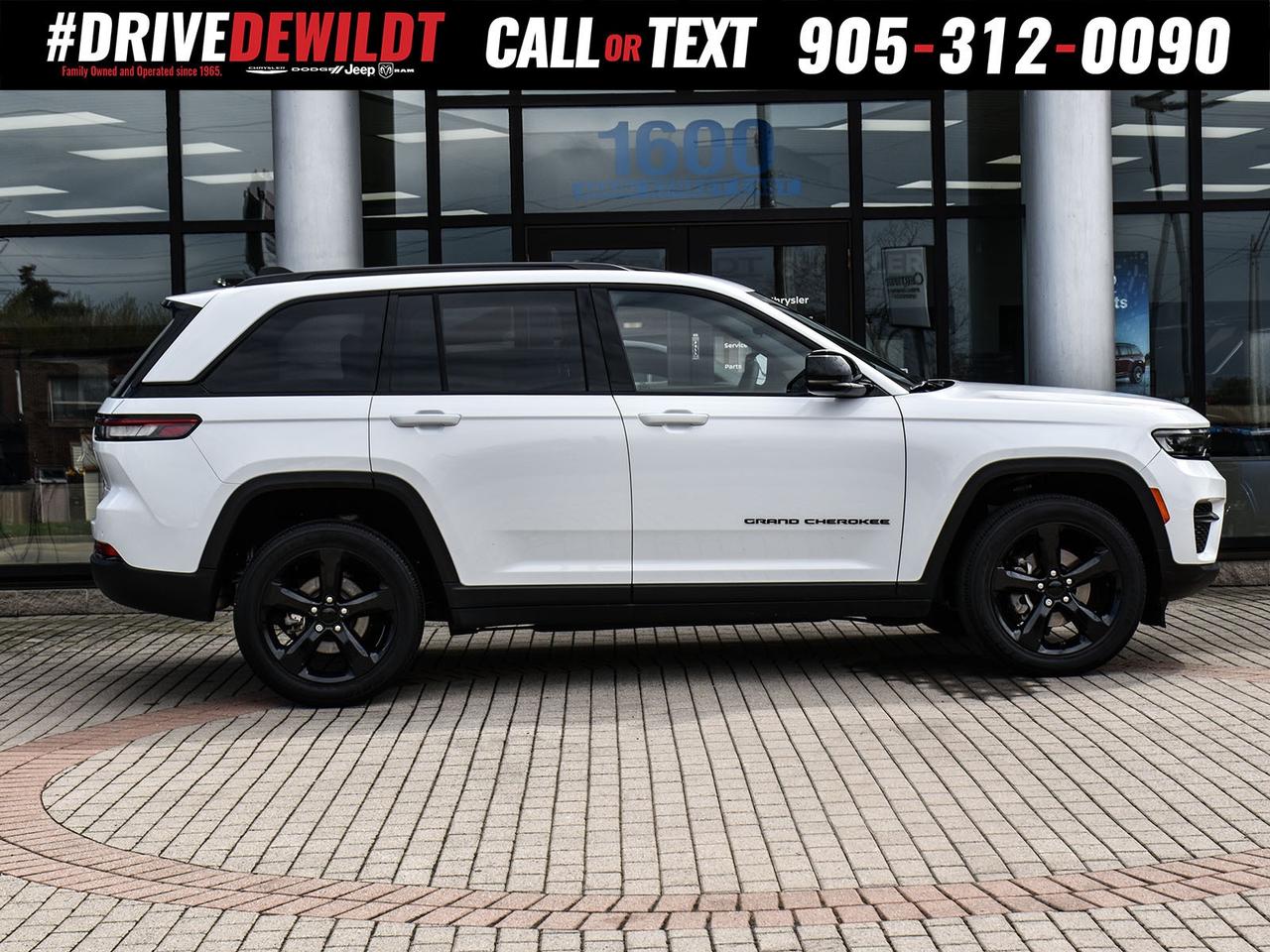 2023 Jeep Grand Cherokee ALTITUDE   POWER SUNROOF   ONE OWNER Photo