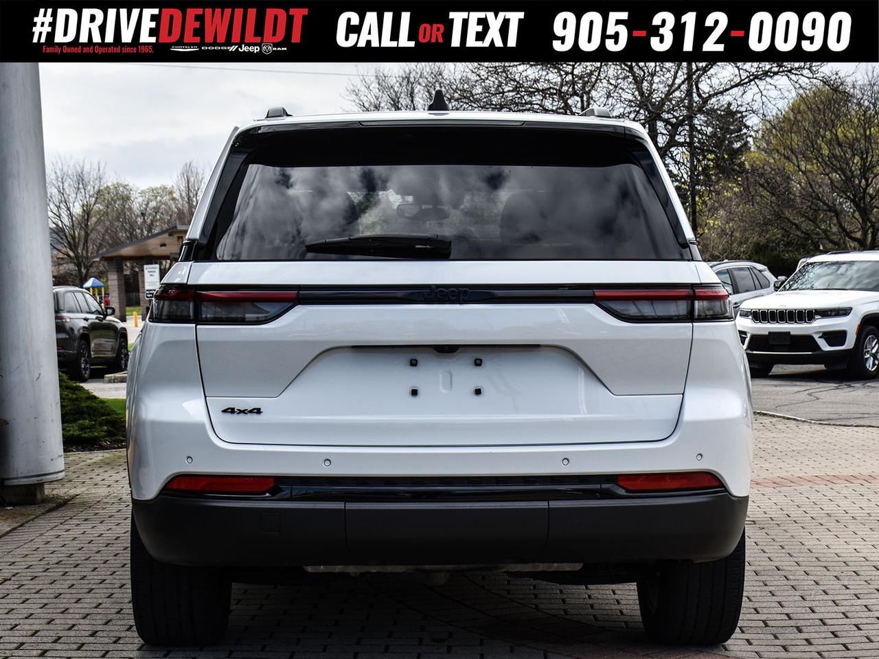 2023 Jeep Grand Cherokee ALTITUDE   POWER SUNROOF   ONE OWNER Photo