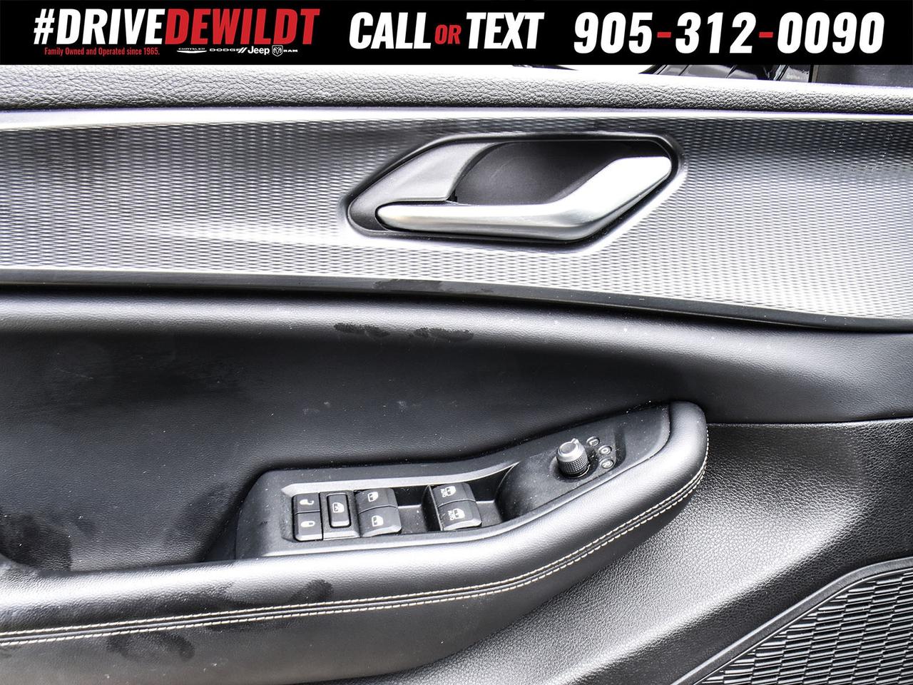 2023 Jeep Grand Cherokee ALTITUDE   POWER SUNROOF   ONE OWNER Photo