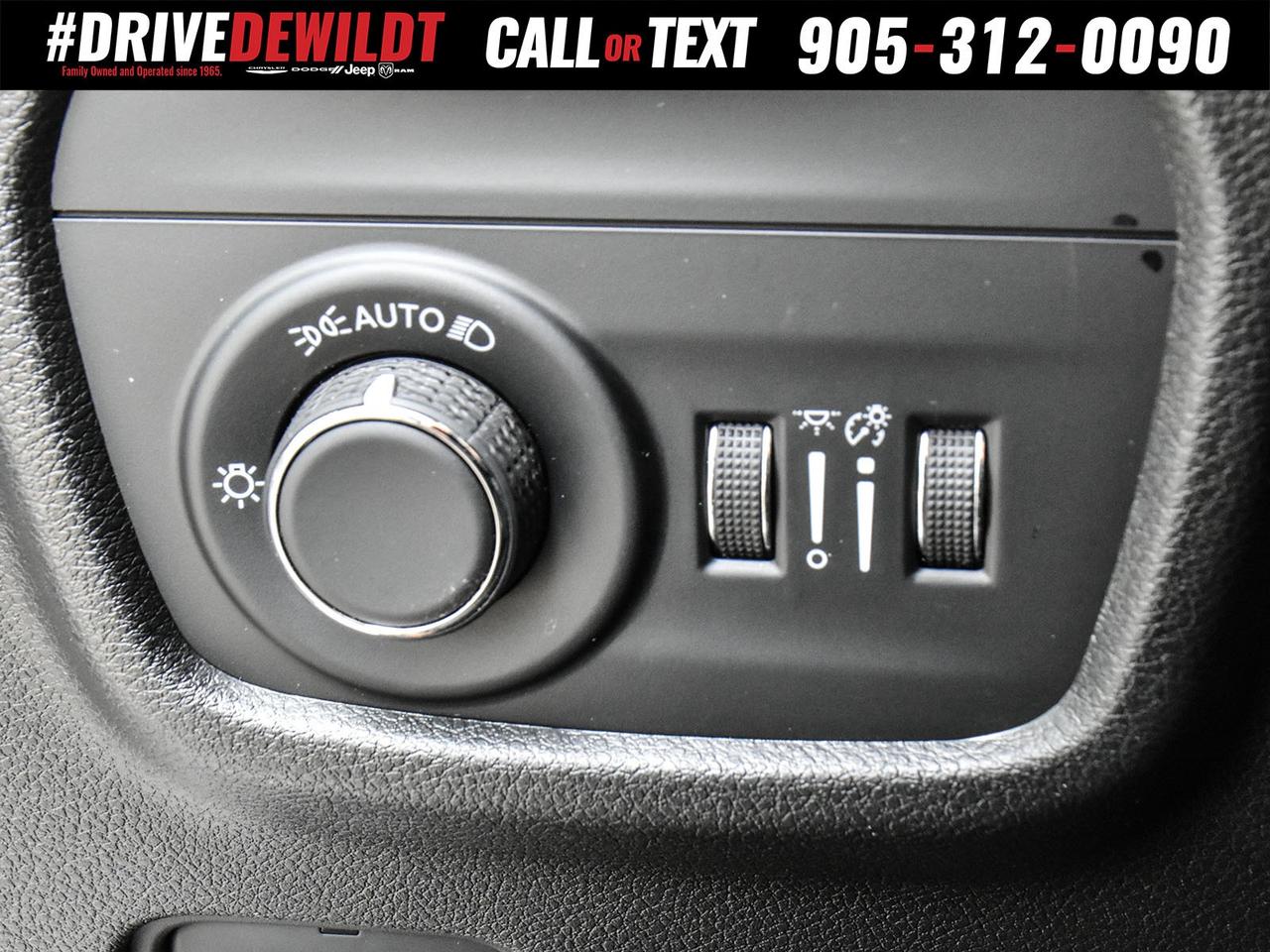 2023 Jeep Grand Cherokee ALTITUDE   POWER SUNROOF   ONE OWNER Photo
