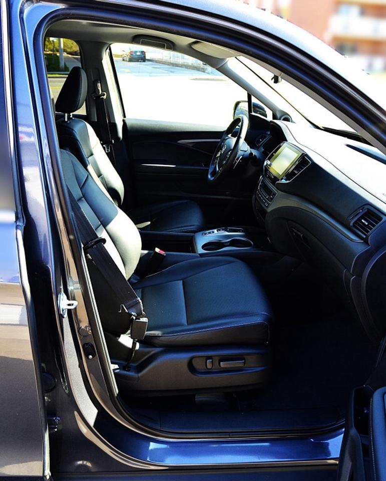 2022 Honda Ridgeline EX-L All-wheel Drive Photo