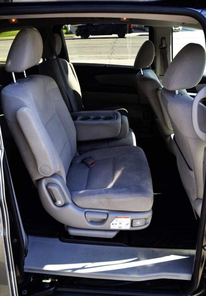 2012 Honda Odyssey EX Passenger Van Automatic Photo