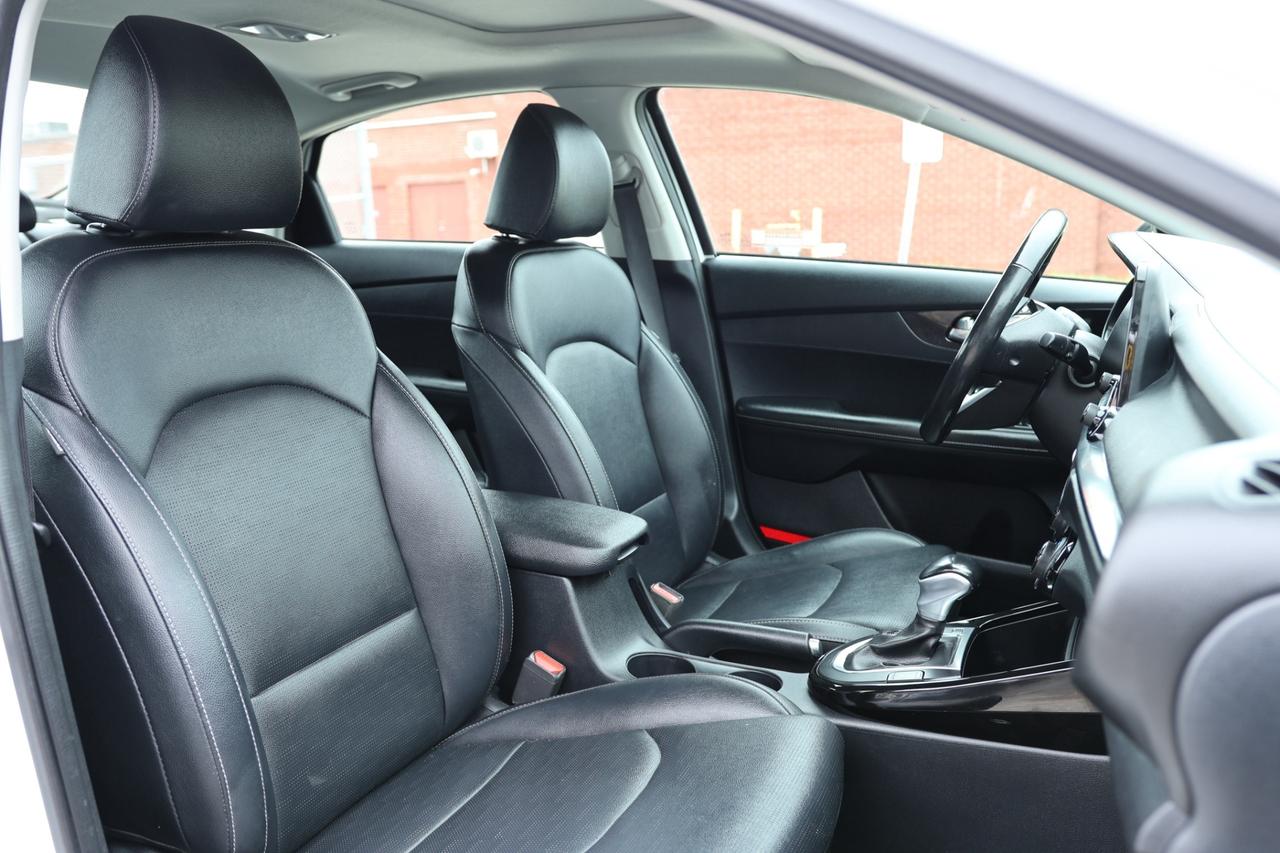 2020 Kia Forte EX/NAV/ADAPT CRUISE/BCAM/BLIS/LANE ASSIST/LEATHER/ Photo
