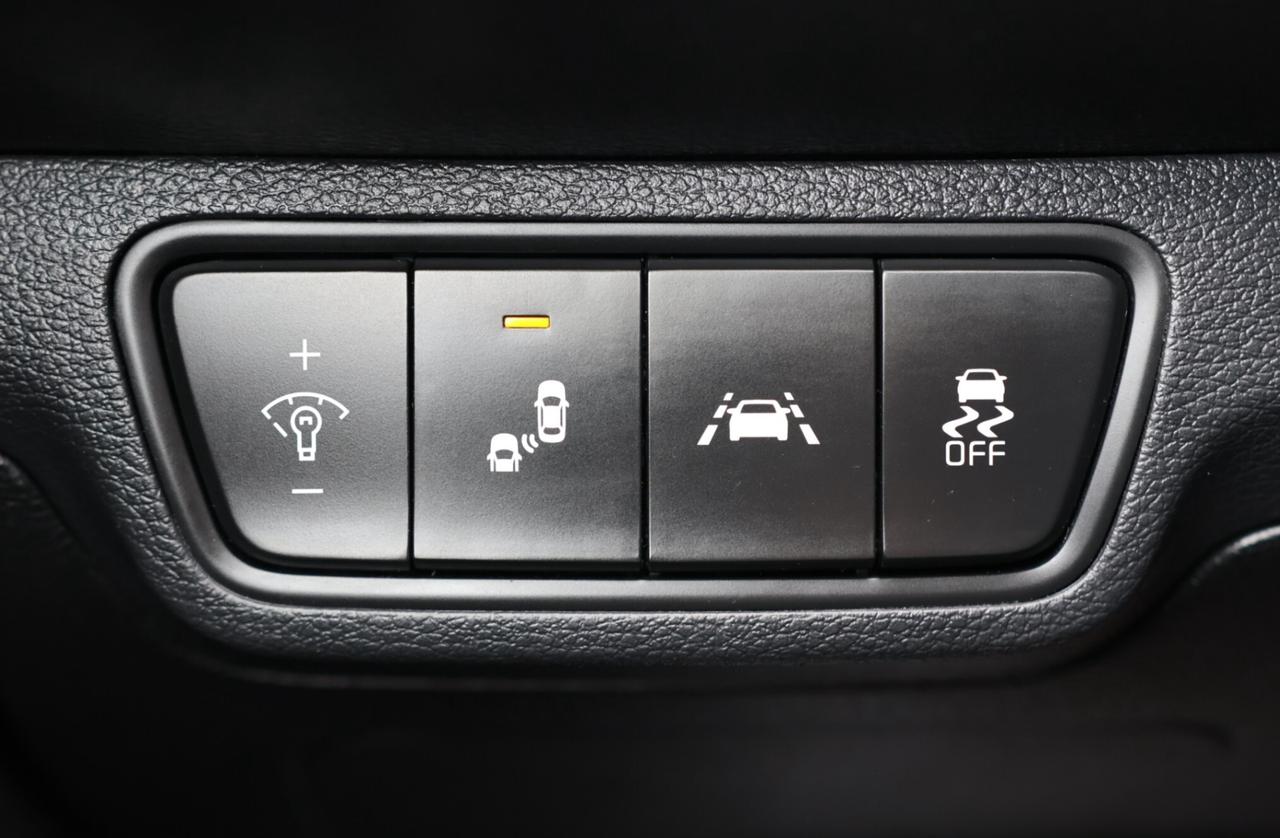 2020 Kia Forte EX/NAV/ADAPT CRUISE/BCAM/BLIS/LANE ASSIST/LEATHER/ Photo