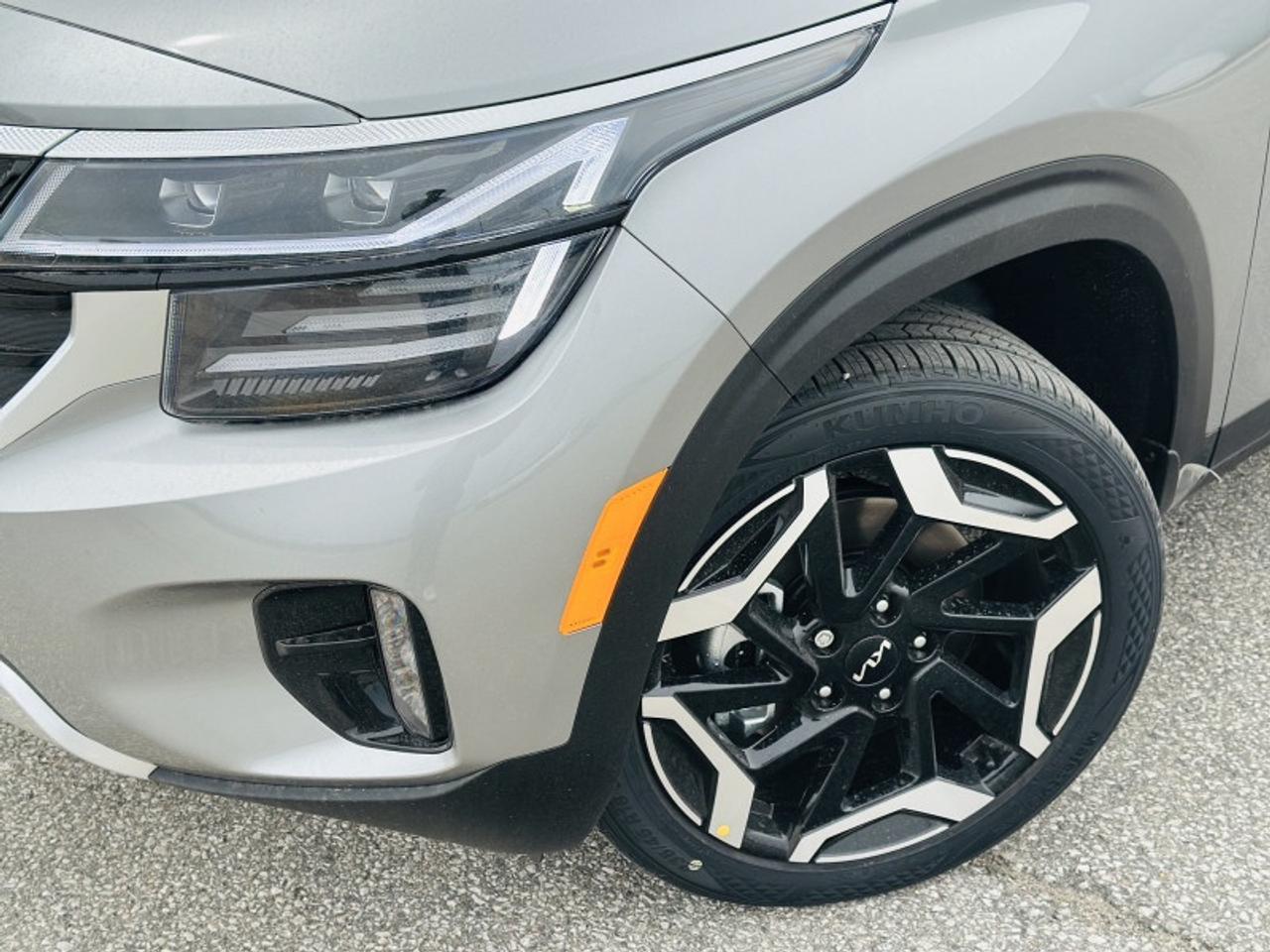 2026 Kia Seltos SX INTERIOR Photo4