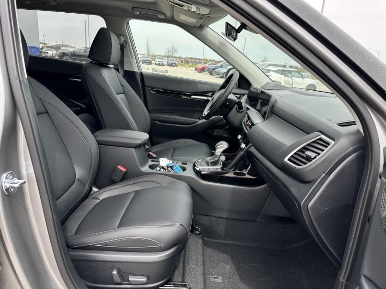 2026 Kia Seltos SX INTERIOR Photo