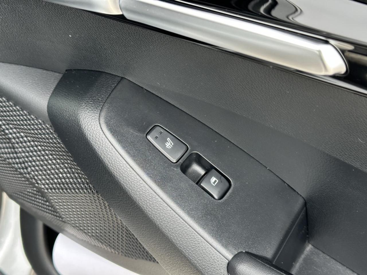 2026 Kia Seltos SX INTERIOR Photo