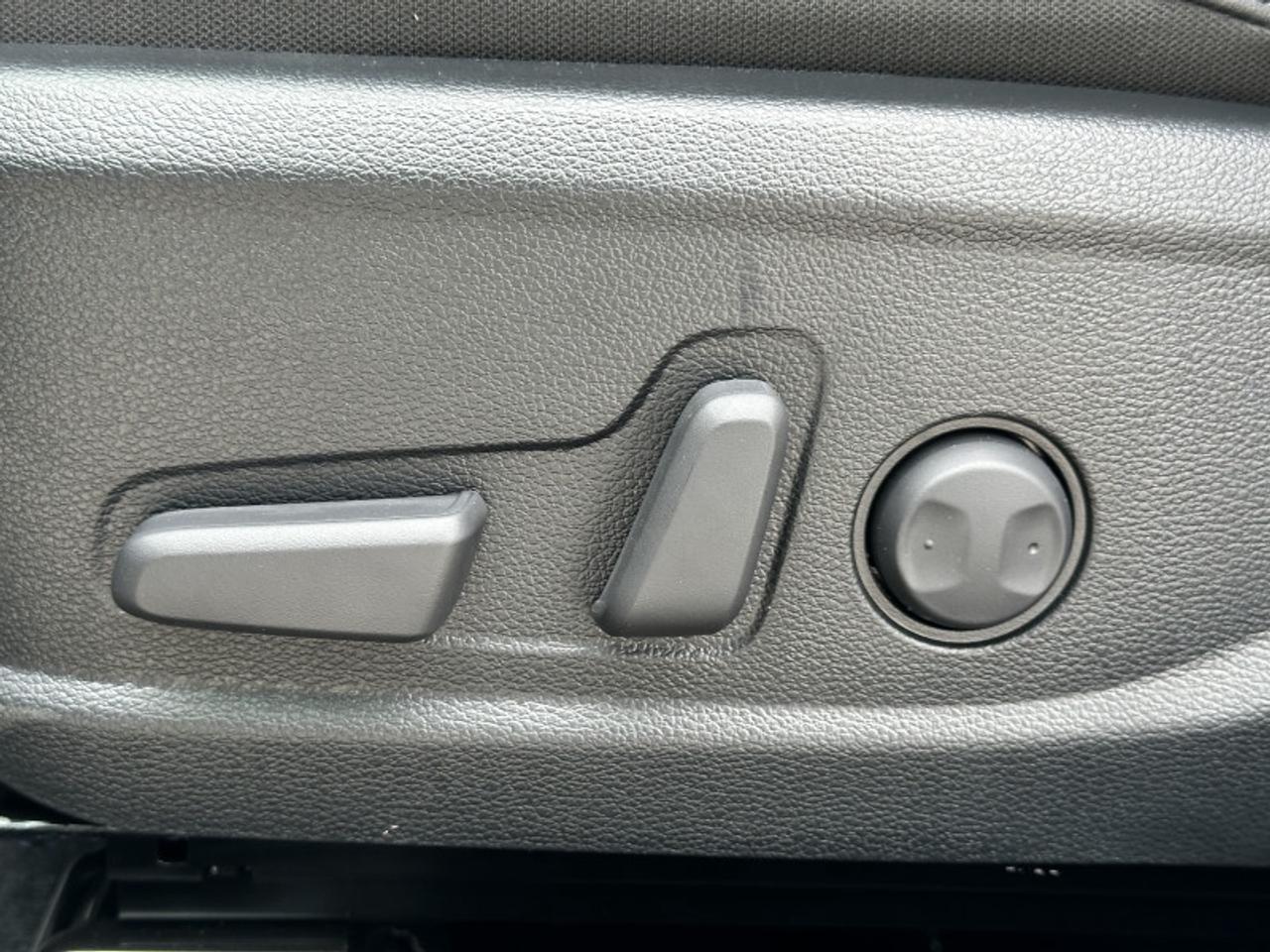 2026 Kia Seltos SX INTERIOR Photo