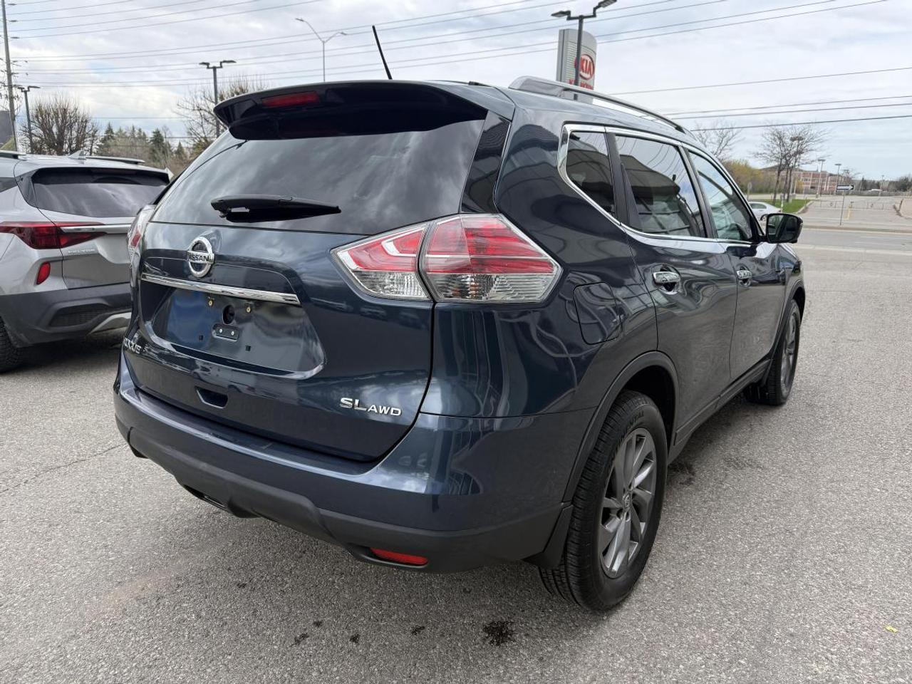 2016 Nissan Rogue AWD 4dr SL Photo