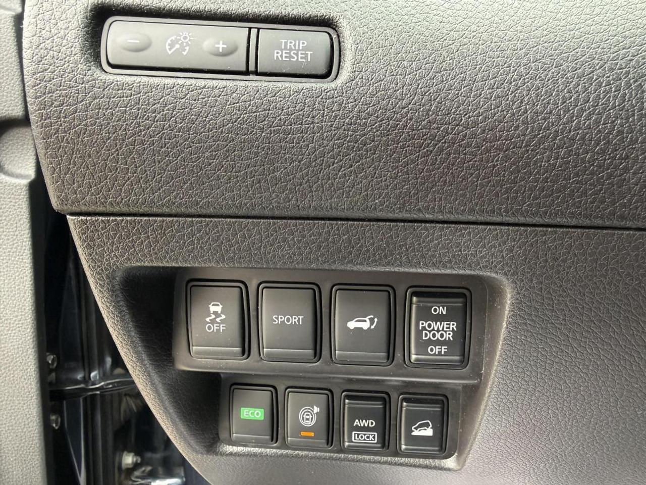 2016 Nissan Rogue AWD 4dr SL Photo