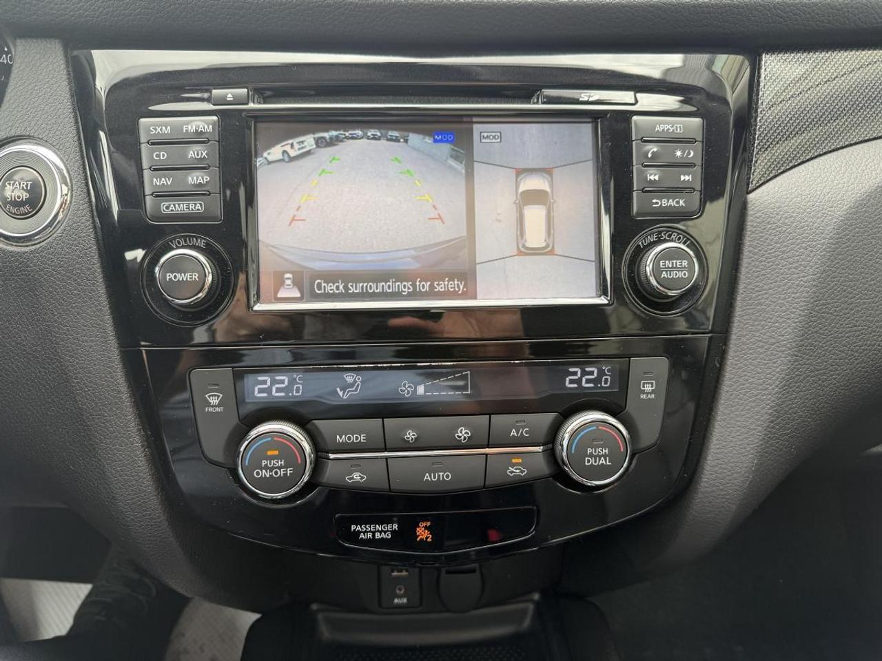 2016 Nissan Rogue AWD 4dr SL Photo