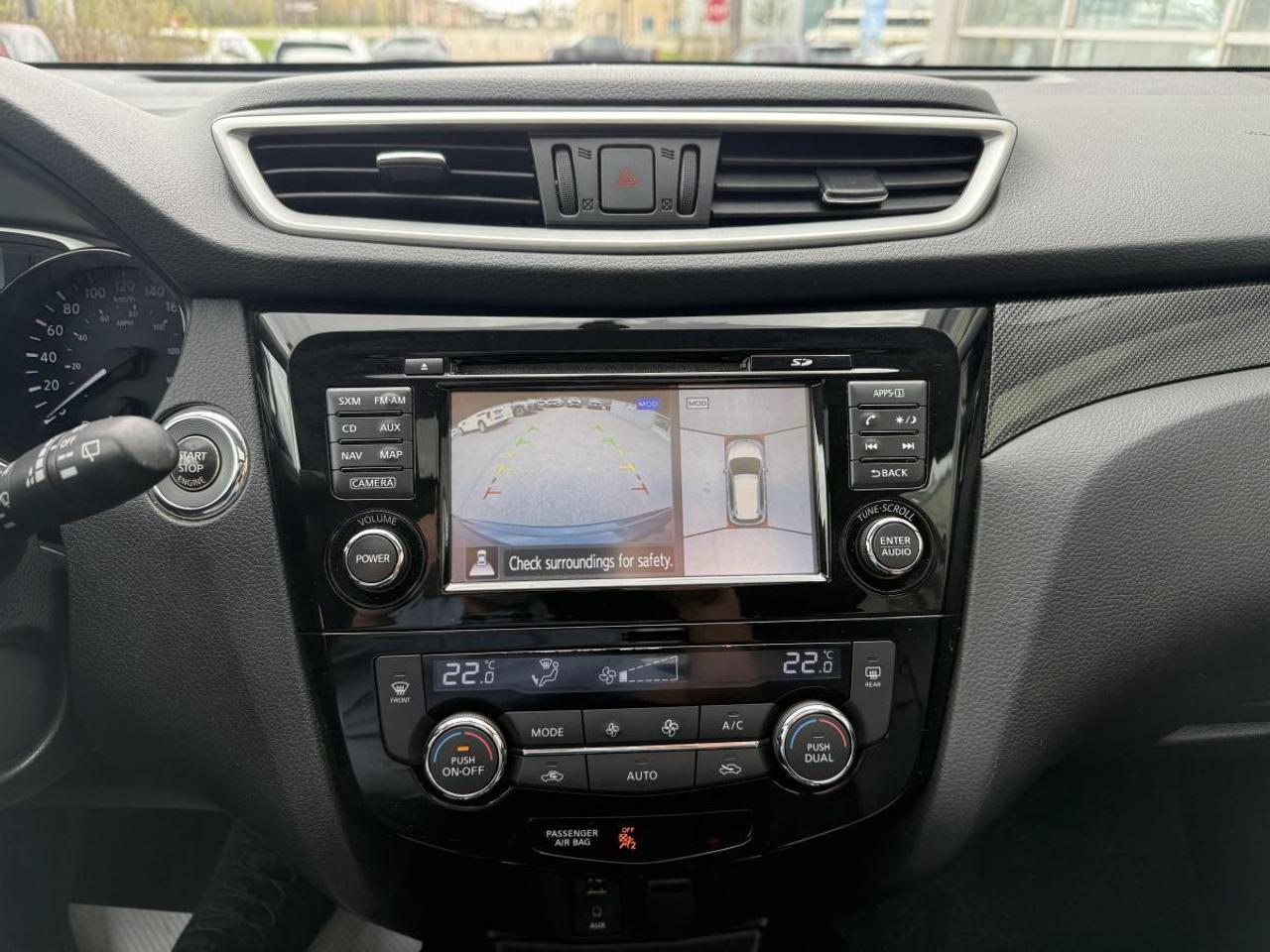 2016 Nissan Rogue AWD 4dr SL Photo